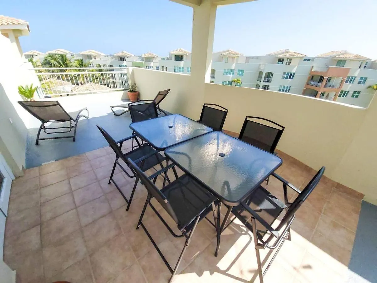 Paradise Beach Home @Jobos Beach Isabela Daire