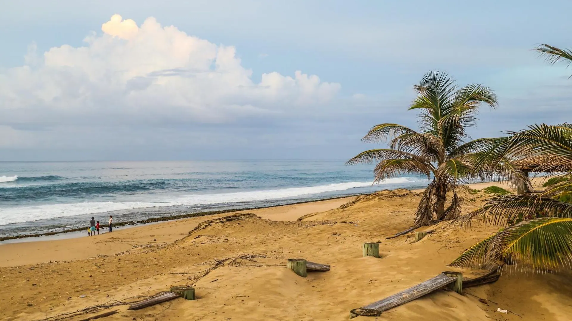 Paradise Beach Home @Jobos Beach Isabela Appartamento